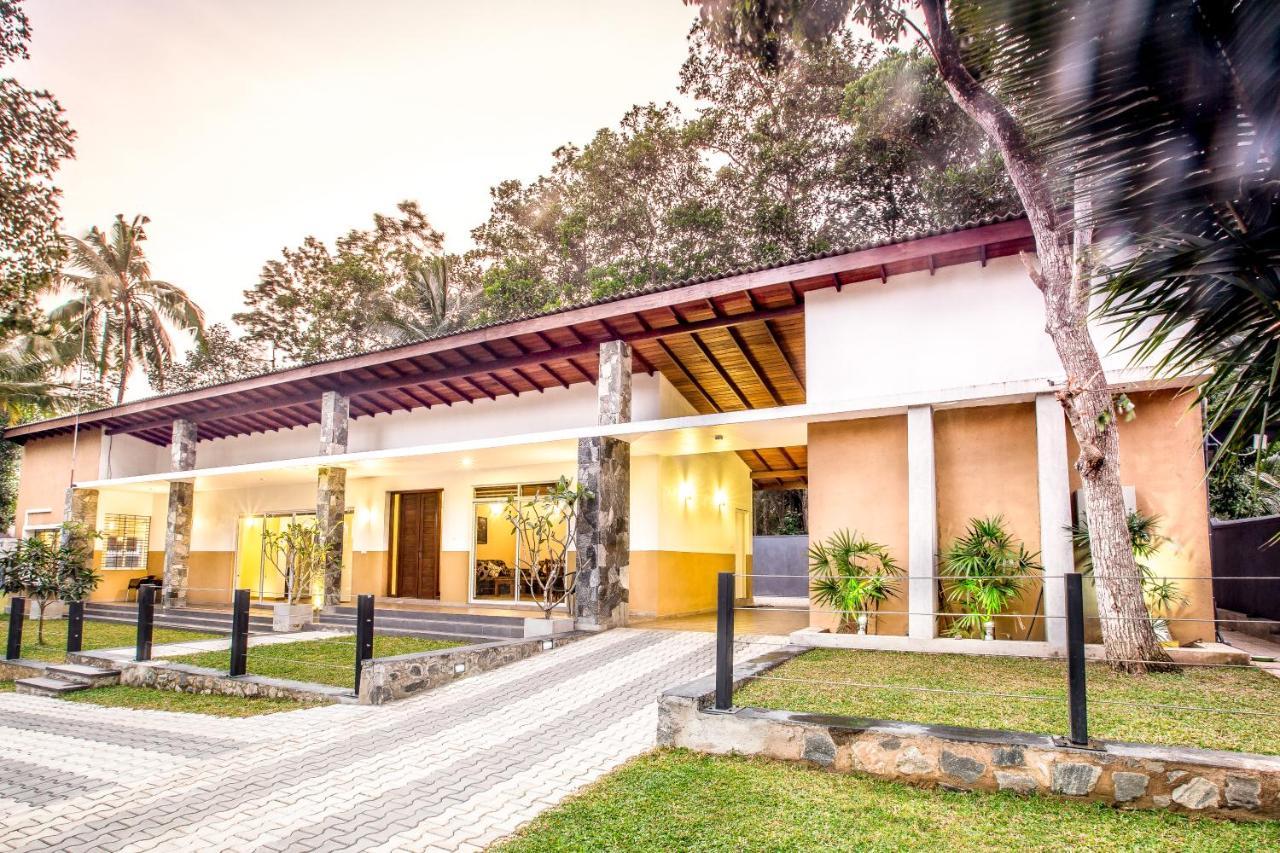 بيلياندالا Temple Pond Villa Colombo المظهر الخارجي الصورة